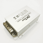 TPM005B :  • Alimentation avec câbles de batterie • Entrée : 220 V CA, 50 Hz (110 V en option) • Sortie : 12 V CC 5 A • Batterie 12V 7Ah non incluse