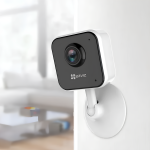 Caméra Mini CS-H1c Wi-Fi Intelligente : Surveillance 1080p, Vision Nocturne, Détection de Mouvement et Audio Bidirectionnel EZVIZ