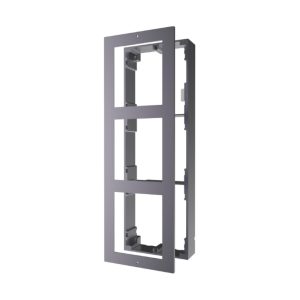 Boîtier mural Hikvision DS-KD-ACW3 – 3 emplacements 🏠🔧 Optez pour un montage sécurisé et robuste avec ce boîtier en aluminium aéronautique, résistant aux intempéries et conçu pour les modules d’interphone Hikvision. Installation facile et design élégant !